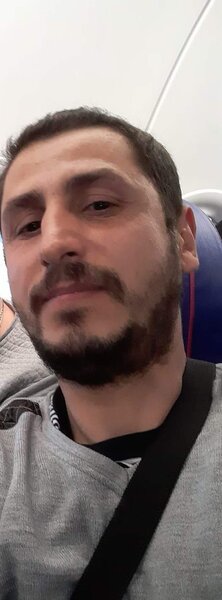 Buna, caut o fata pentru relatie.